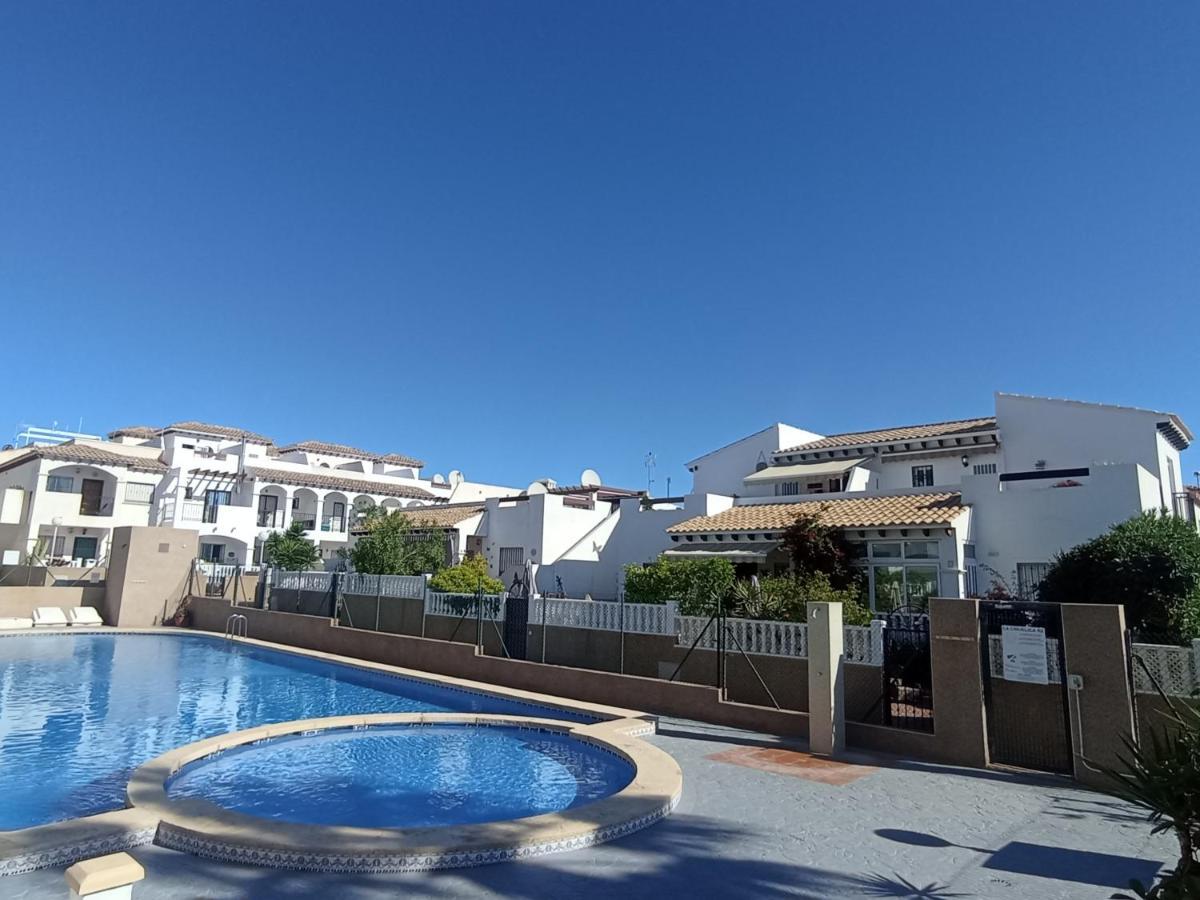 Spectacular Apartment In Punta Prima アリカンテ エクステリア 写真