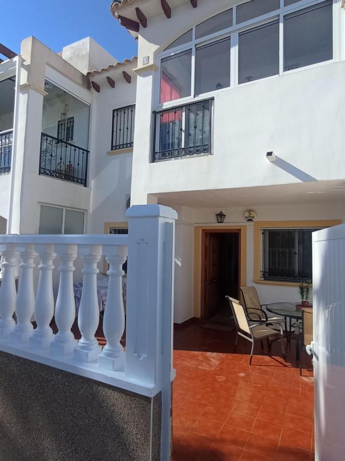 Spectacular Apartment In Punta Prima アリカンテ エクステリア 写真